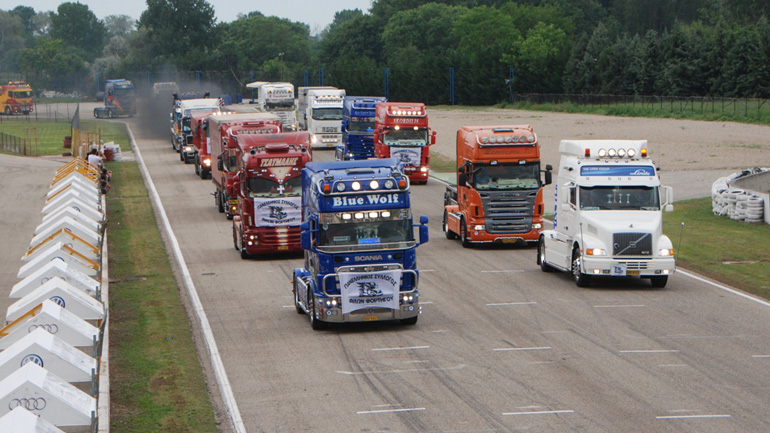 Το ετήσιο… πανηγύρι των φορτηγών στο αυτοκινητοδρόμιο Σερρών